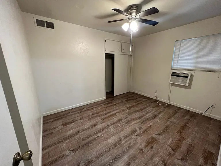 1517 Tully Rd — Photo 13