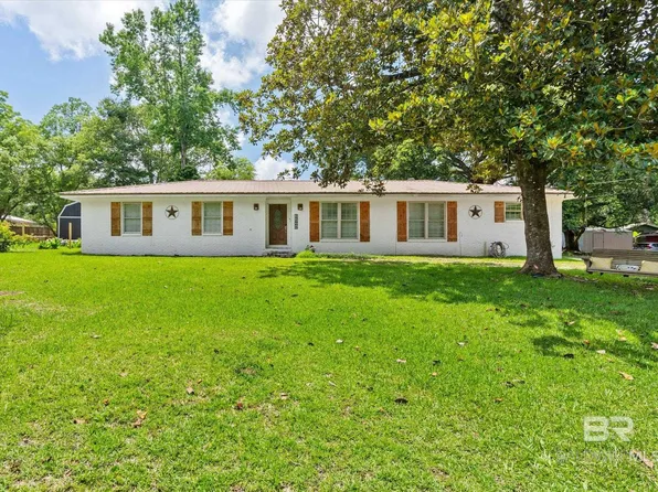 22608 Circle Dr, Robertsdale, AL 36567