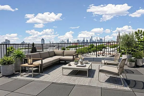 193 Withers St #PENTHOUSE — Photo 1