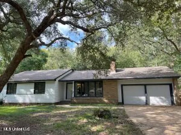 150 Wildwood Ter, Jackson, MS 39212