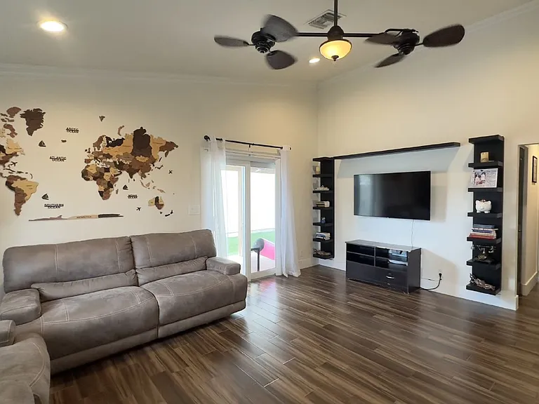 11106 Sacco Dr — Photo 11