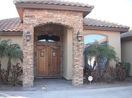 1st image of 100 Paloma Dr