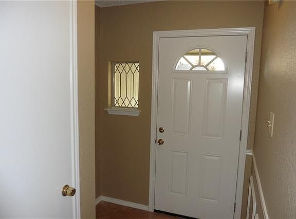 3rd image of 502 Sherman Dr