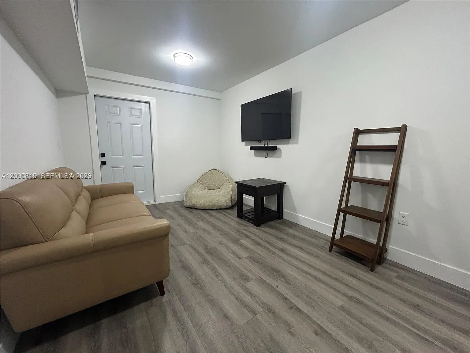 628 SW 21st Ave — Photo 3