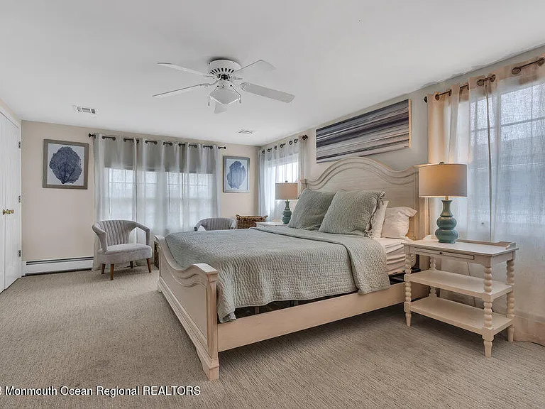 10 York Ave #24 — Photo 13