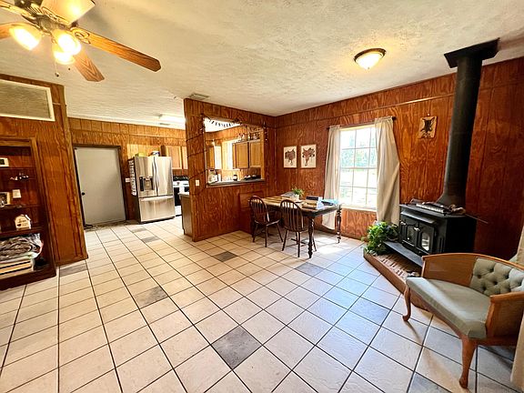 3rd image of 781 Tabatha Dr