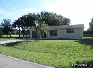 1102 Persian Ln, Sebastian, FL 32958