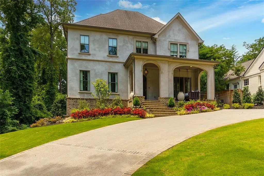 5 bed, 5.5 bath, 4498 sqft, $19,500 — Photo 1
