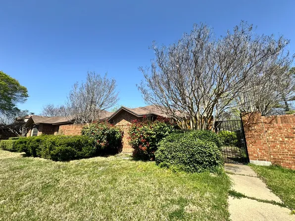 10327 Oak Branch Ln, Dallas, TX 75227