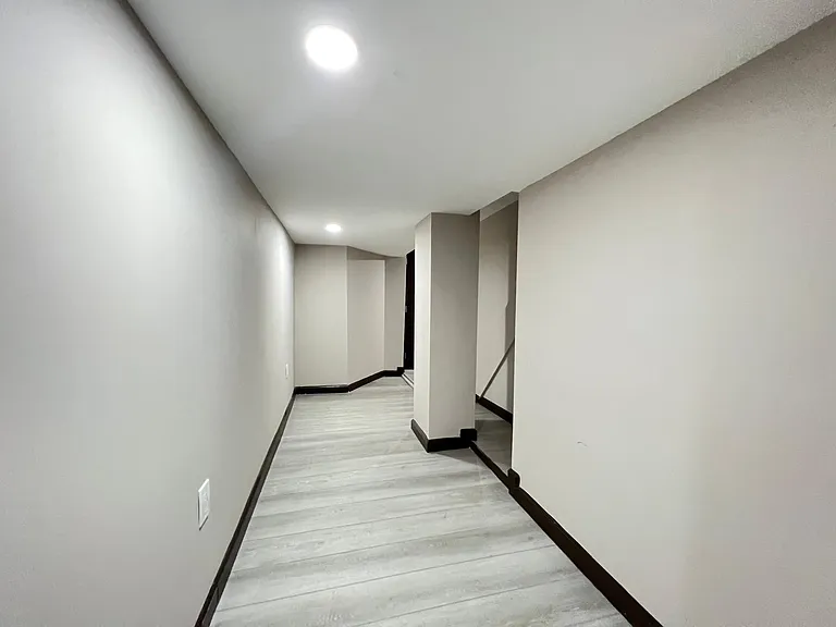 163 Elwood Ave #1R — Photo 6