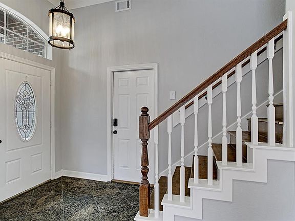 3rd image of 3303 Barkers Forest Ln
