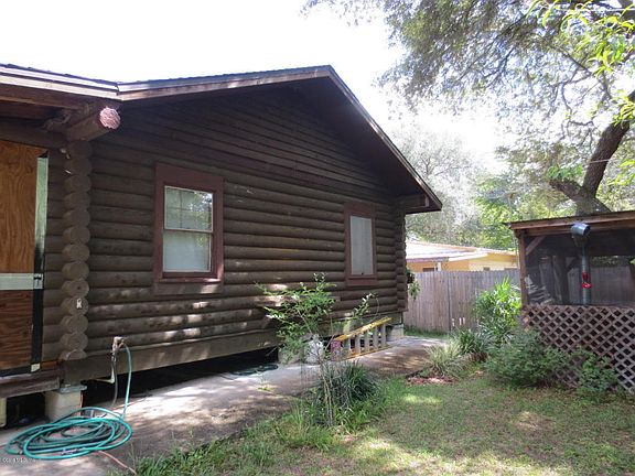 3rd image of 17078 NE 37th St
