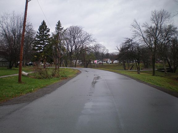 2nd image of 15413 Pomona Dr