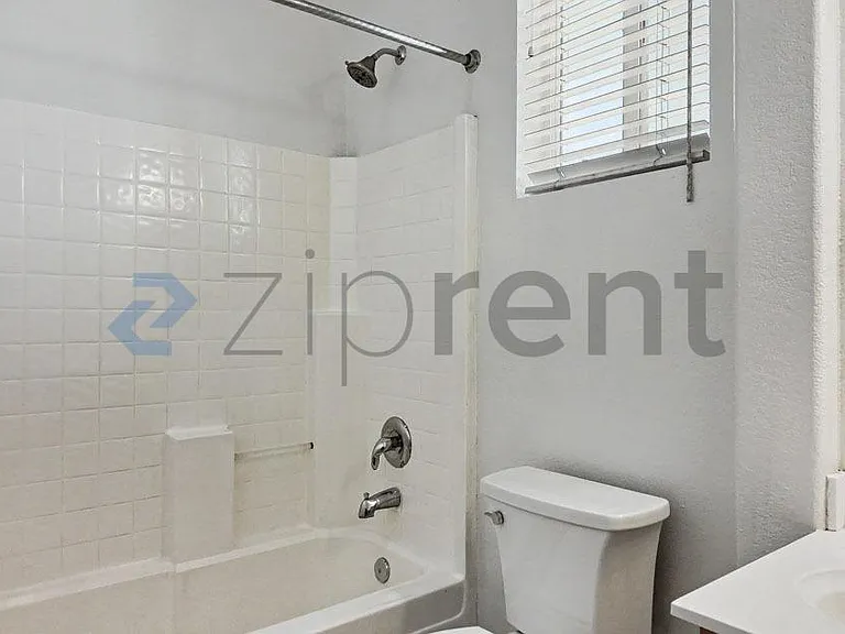 2342 Canary Dr — Photo 36