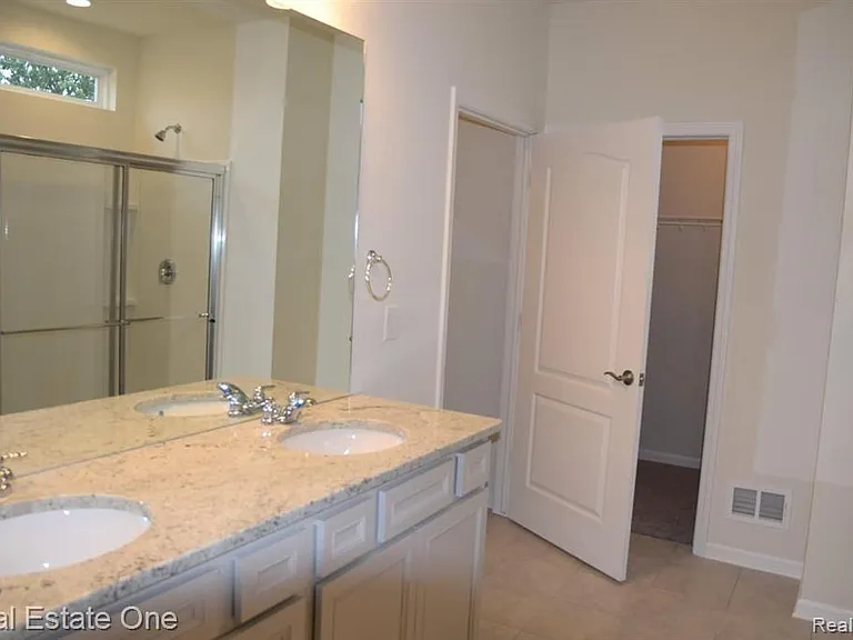 1113 Lark St #41 — Photo 15
