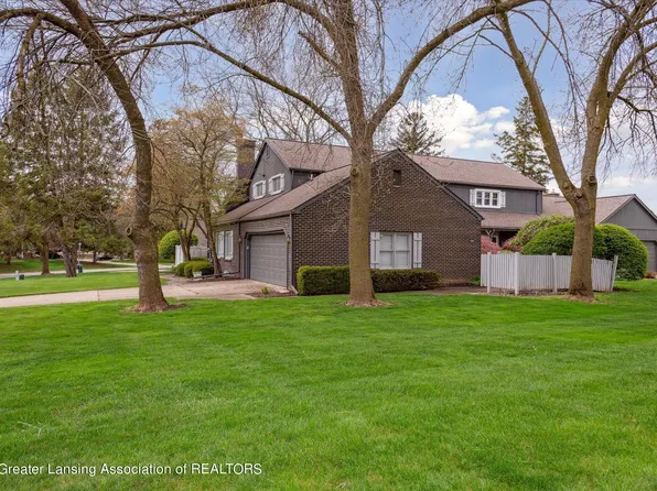 13142 Schavey Rd, Dewitt, MI 48820