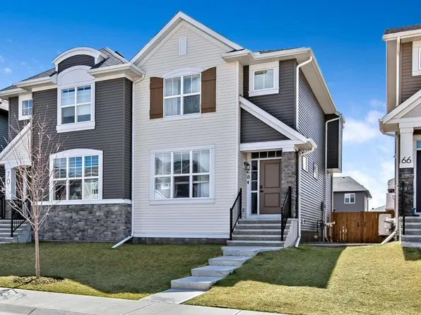68 Wolf Gate, Okotoks, AB T1S 5T9