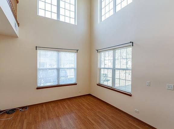 5th image of 2588 Hillsboro Blvd