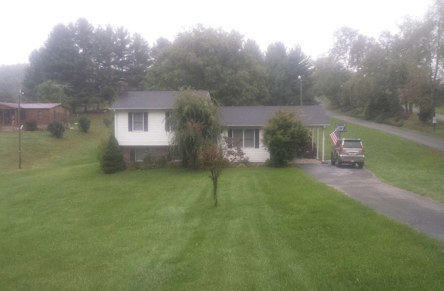 1st image of 22431 Avenue Ln