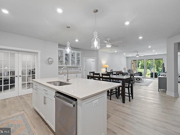 5th image of 230 Switchgrass Way Unit 12