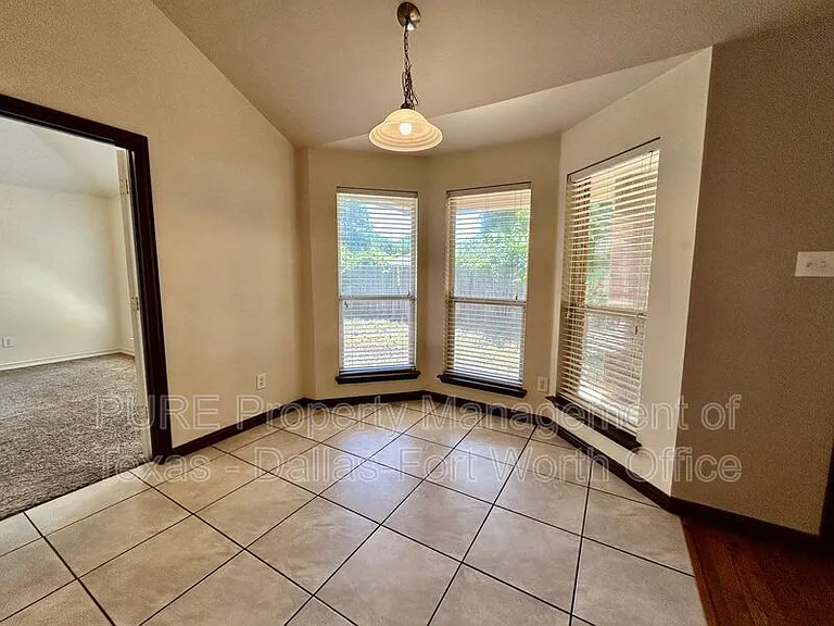 629 Madeline Ct — Photo 14
