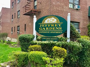 21605 48th Ave APT 3C, Bayside, NY 11364