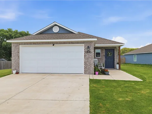 1801 E Annette Dr, Siloam Springs, AR 72761