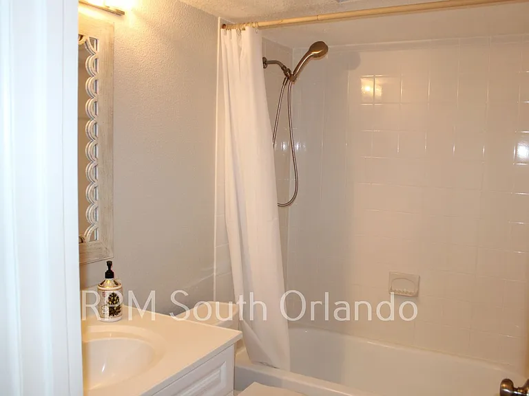 4726 Sutton Ter — Photo 12