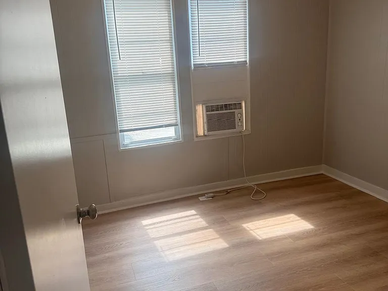 514 Avenue C NE #4 — Photo 6