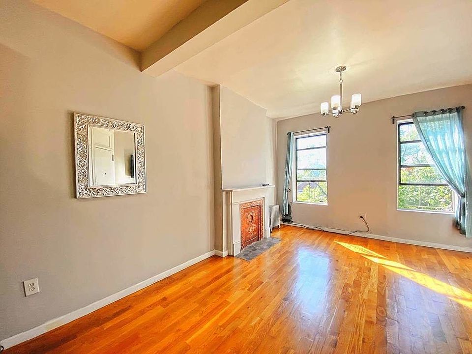 1st image of 79 Underhill Ave APT 4R