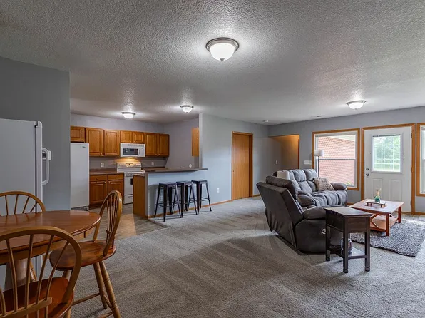 1400 22nd St APT 12, Boone, IA 50036