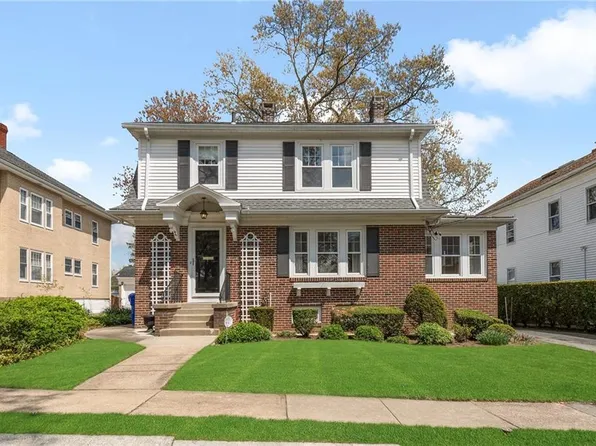 46 Paris St, Pawtucket, RI 02860