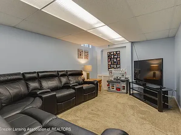 6103 Park Lake Rd #2, East Lansing, MI 48823