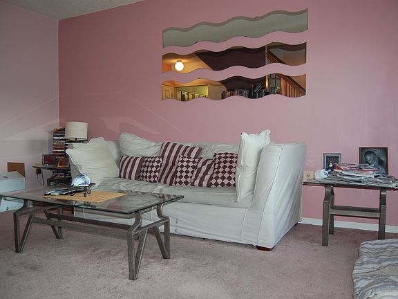2nd image of 102 Vaugh Dr