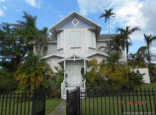 25 NE 12th St, Homestead, FL 33030