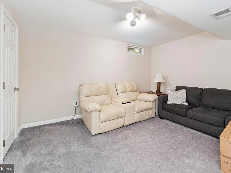 1127 Kelfield Dr #1127 — Photo 8