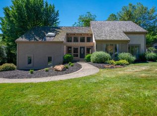 699 Bluffview Dr, Columbus, OH 43235