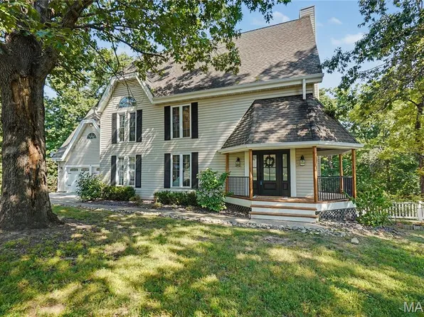 3 Oak Bluff Dr, Lake Saint Louis, MO 63367
