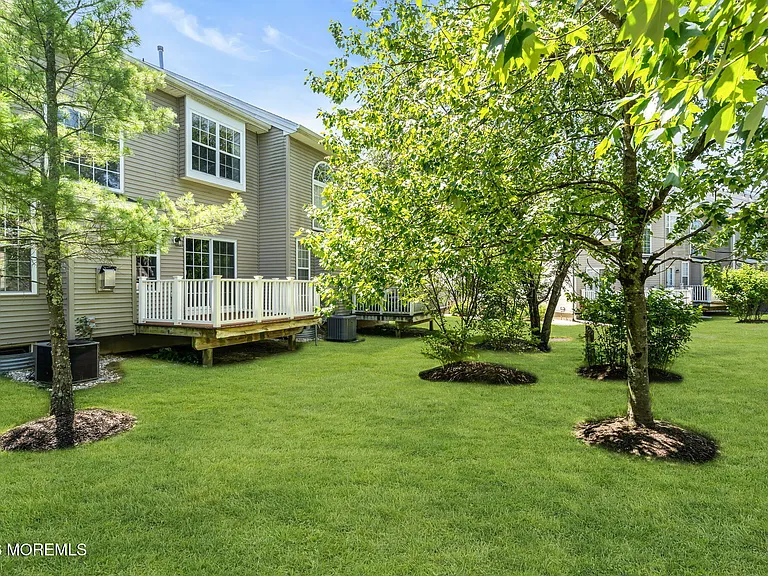 30 Brookfield Dr — Photo 29