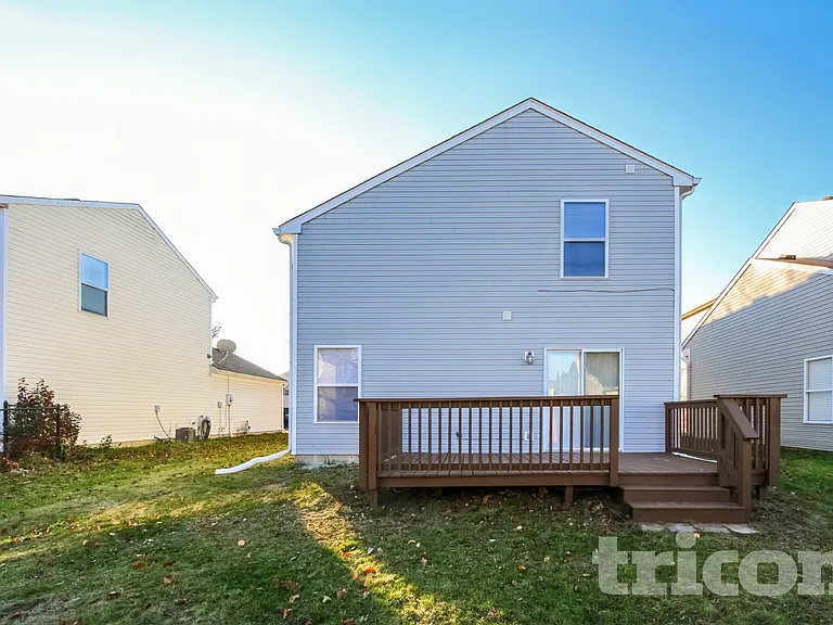 4475 Connaught East Dr — Photo 13
