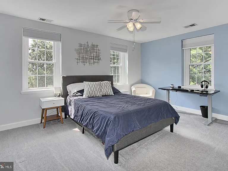 3043 S Columbus St #C1 — Photo 18