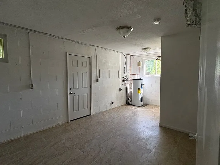 4839 Hillsdale Cir — Photo 22