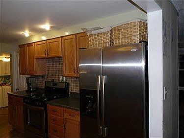 5th image of 59 Arlington Cir