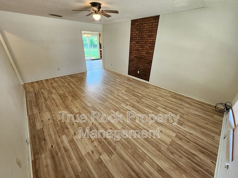 13423 State Highway 3w Ct — Photo 2