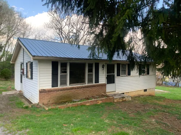 208 Hales Ct, Elizabethton, TN 37643