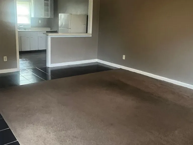 6154 Commodore Dr — Photo 4