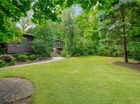 (undisclosed Address), New City, NY 10956