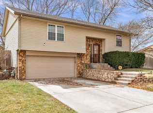 1211 W 2nd St, Haysville, KS 67060