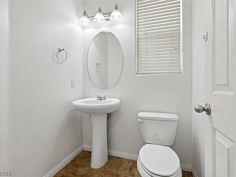 3819 Total Eclipse St — Photo 29