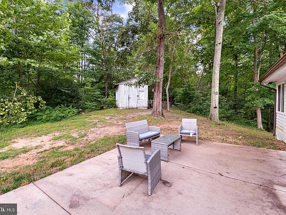 4th image of 28938 Hill And Dale Dr